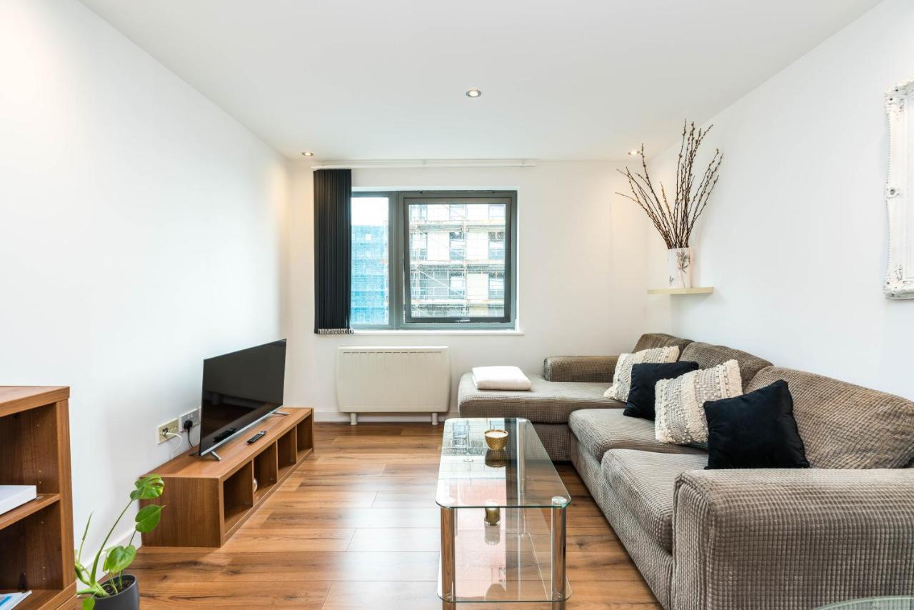 Fast Internet One Bedroom Apartment In Greater London, Id Required 外观 照片