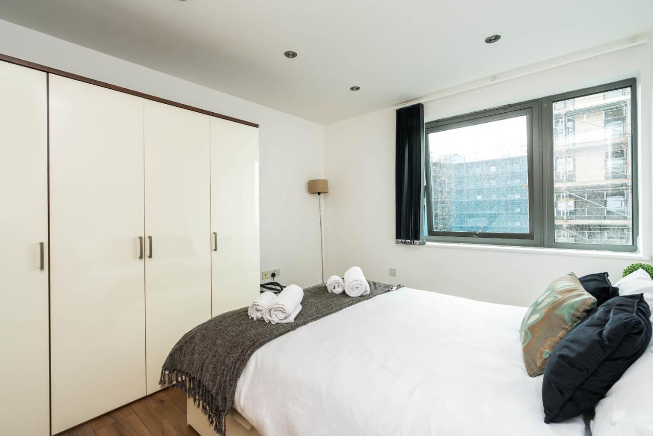 Fast Internet One Bedroom Apartment In Greater London, Id Required 外观 照片